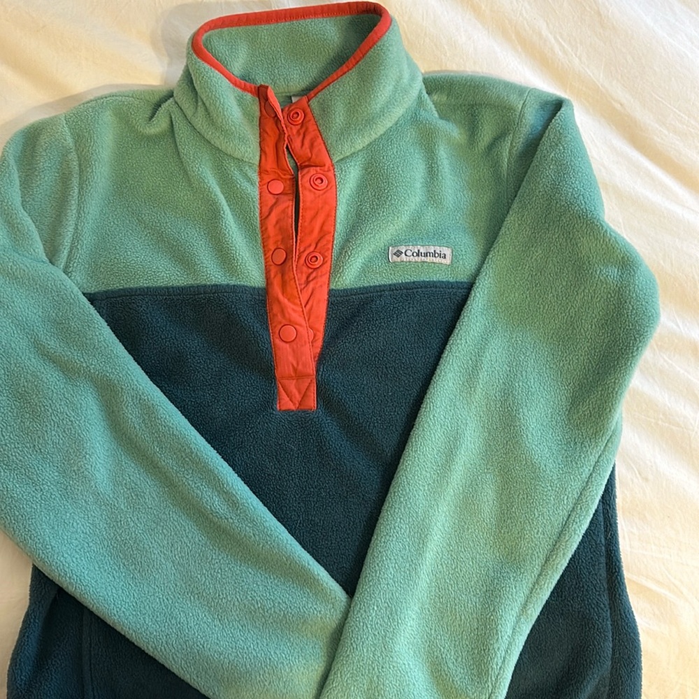 Women’s Columbia fleece size small